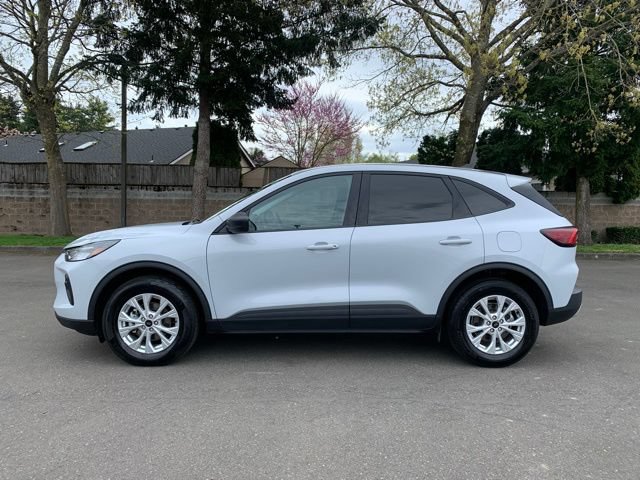 Certified 2025 Ford Escape Active AWD/4WD image 2
