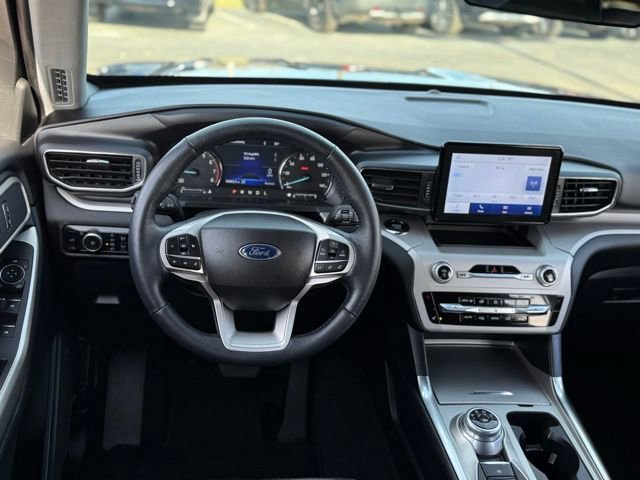 Certified 2023 Ford Explorer XLT w/ Equipment Group 202A image 7