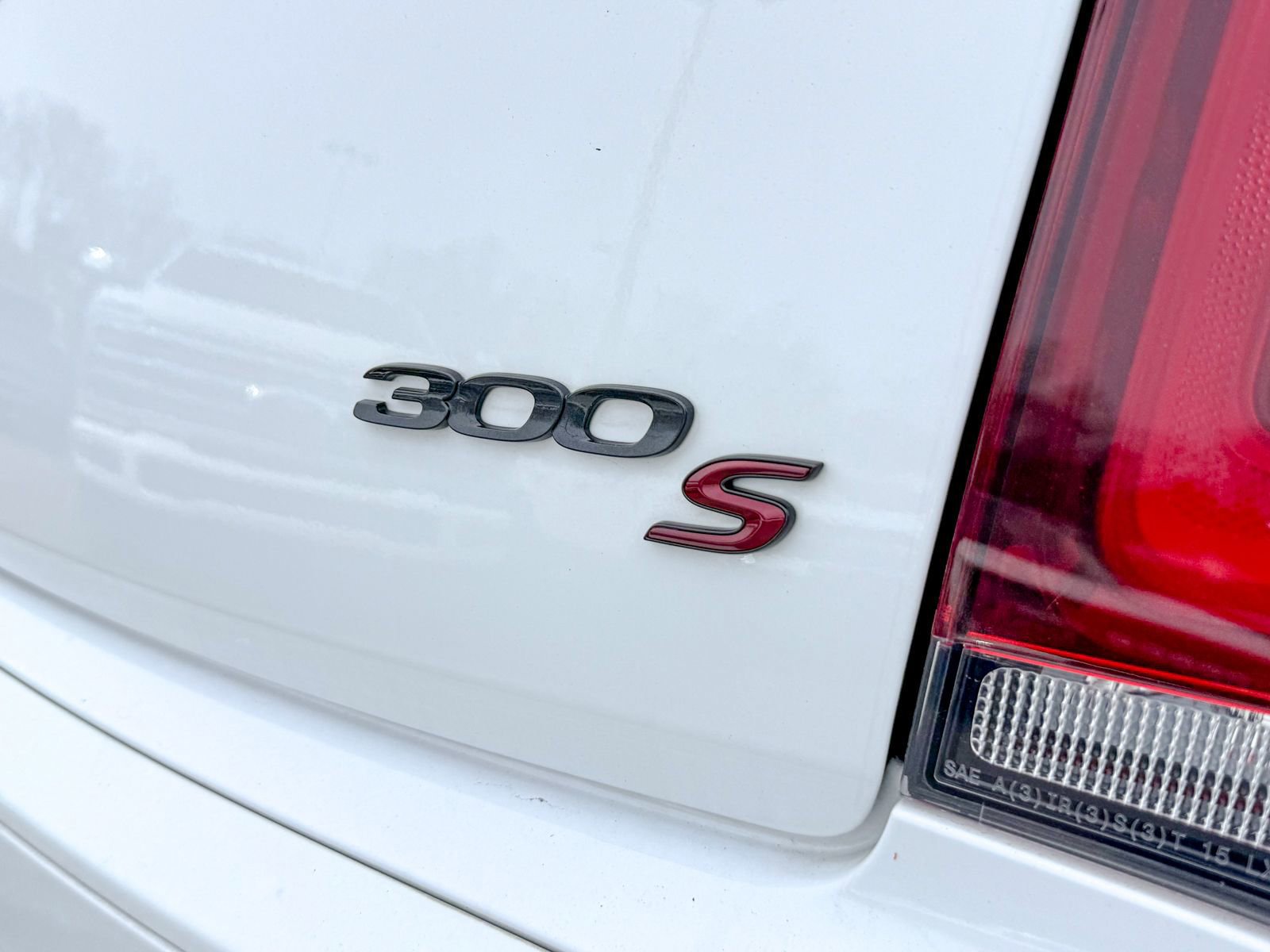 Used 2022 Chrysler 300 S image 9