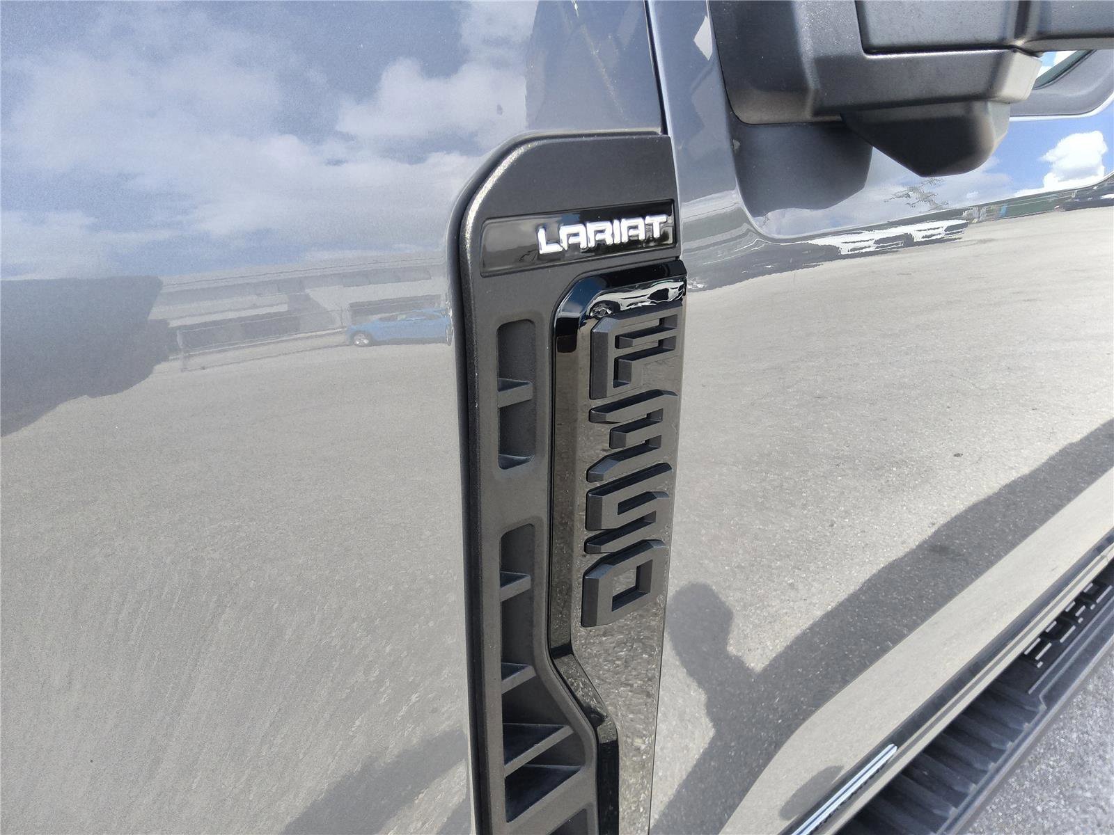 Certified 2024 Ford F350 Lariat w/ Black Appearance Package image 10