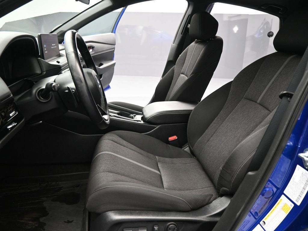 Used 2023 Honda Accord Sport image 9