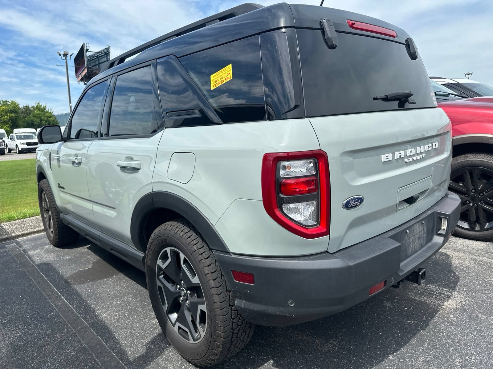 Certified 2023 Ford Bronco Sport Outer Banks w/ Tech Package AWD/4WD image 4