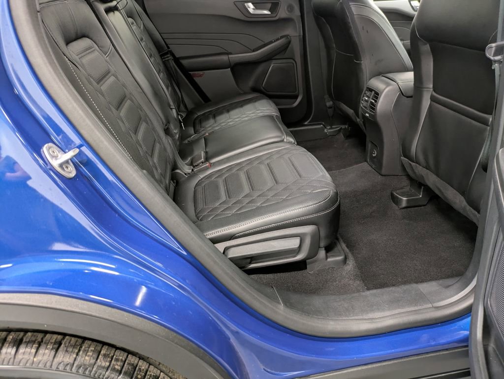 Certified 2023 Ford Escape Platinum w/ Premium Technology Package AWD/4WD image 29