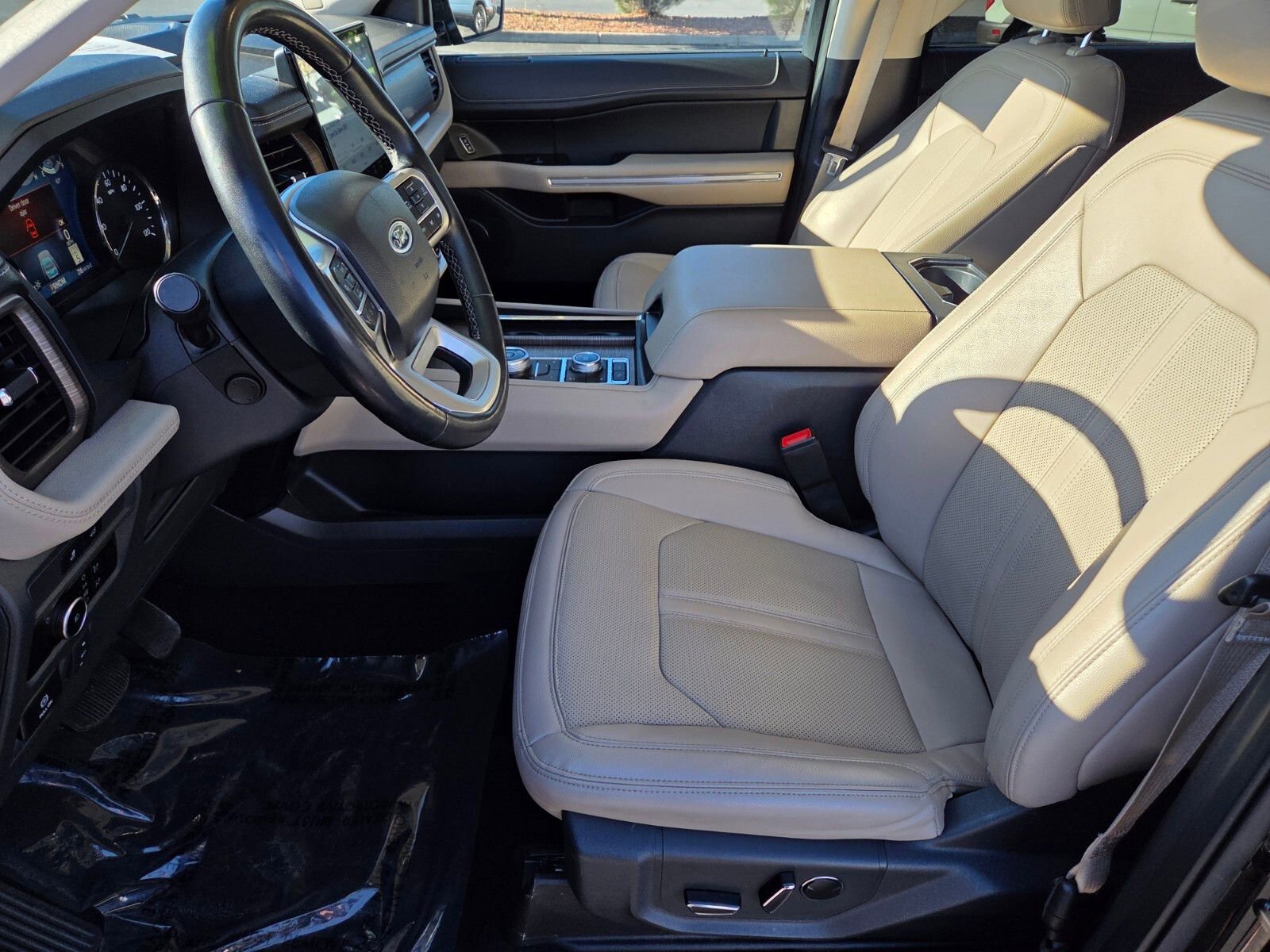 Certified 2024 Ford Expedition Limited image 10