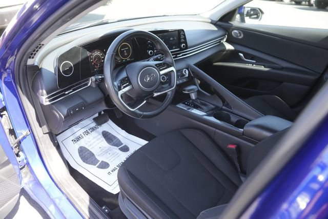 Used 2021 Hyundai Elantra SEL w/ Convenience Package image 8