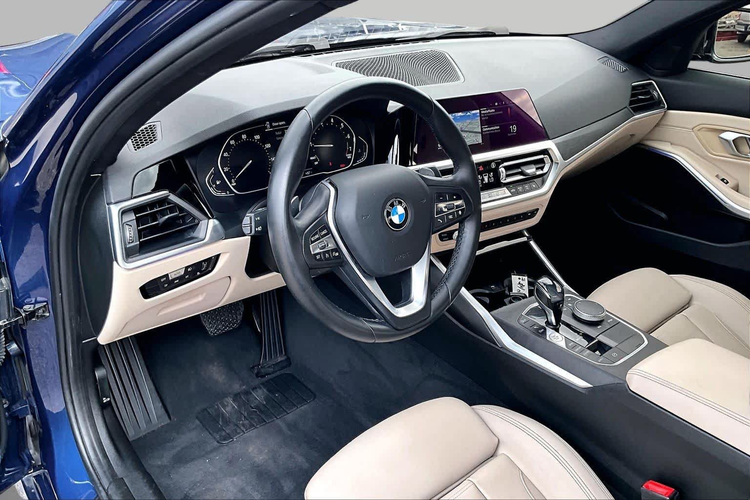 Used 2021 BMW 330i Sedan w/ Convenience Package RWD image 18