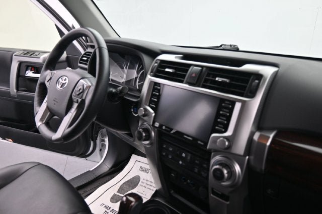 Used 2024 Toyota 4Runner Limited AWD/4WD image 17