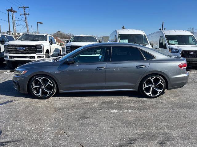 Used 2020 Volkswagen Passat 2.0T R-Line image 4