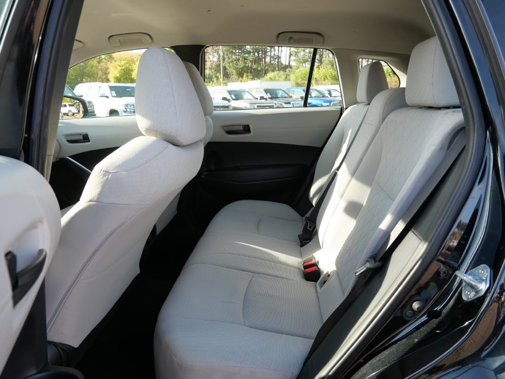 Used 2022 Toyota Corolla Cross L AWD/4WD image 19