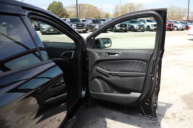 Certified 2023 Ford Edge ST image 33