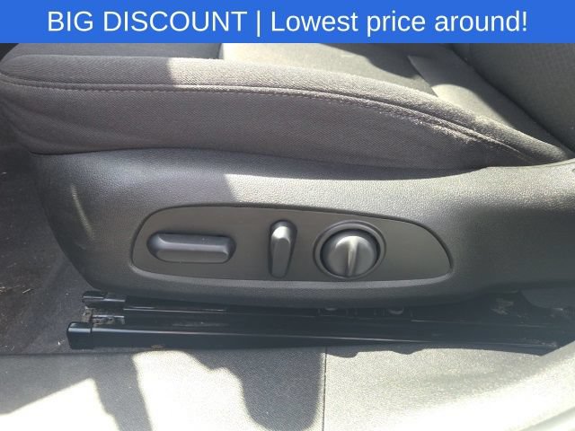 Used 2023 Chevrolet Malibu LT FWD image 24