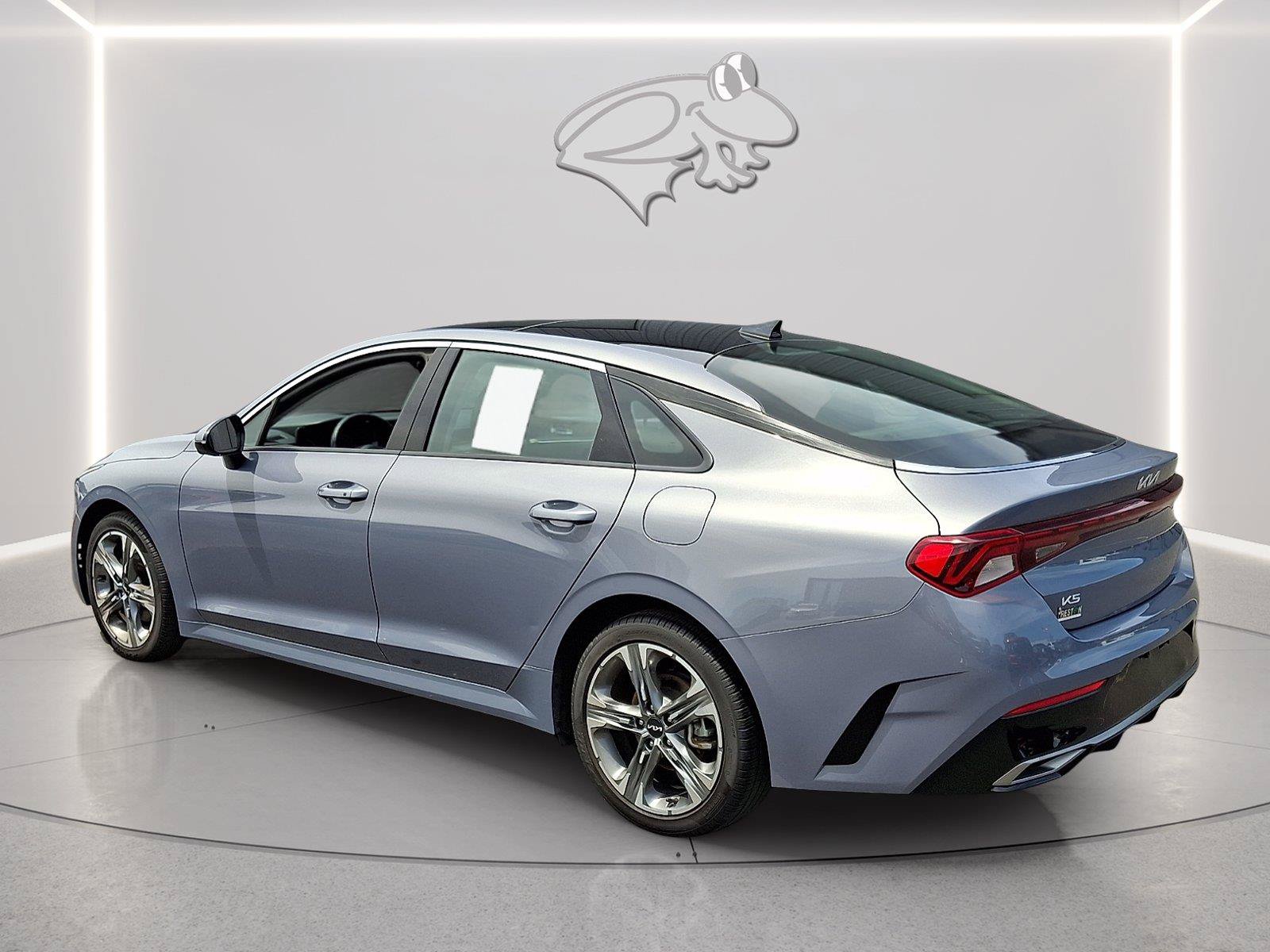 Used 2024 Kia K5 EX w/ EX Premium Package FWD image 3