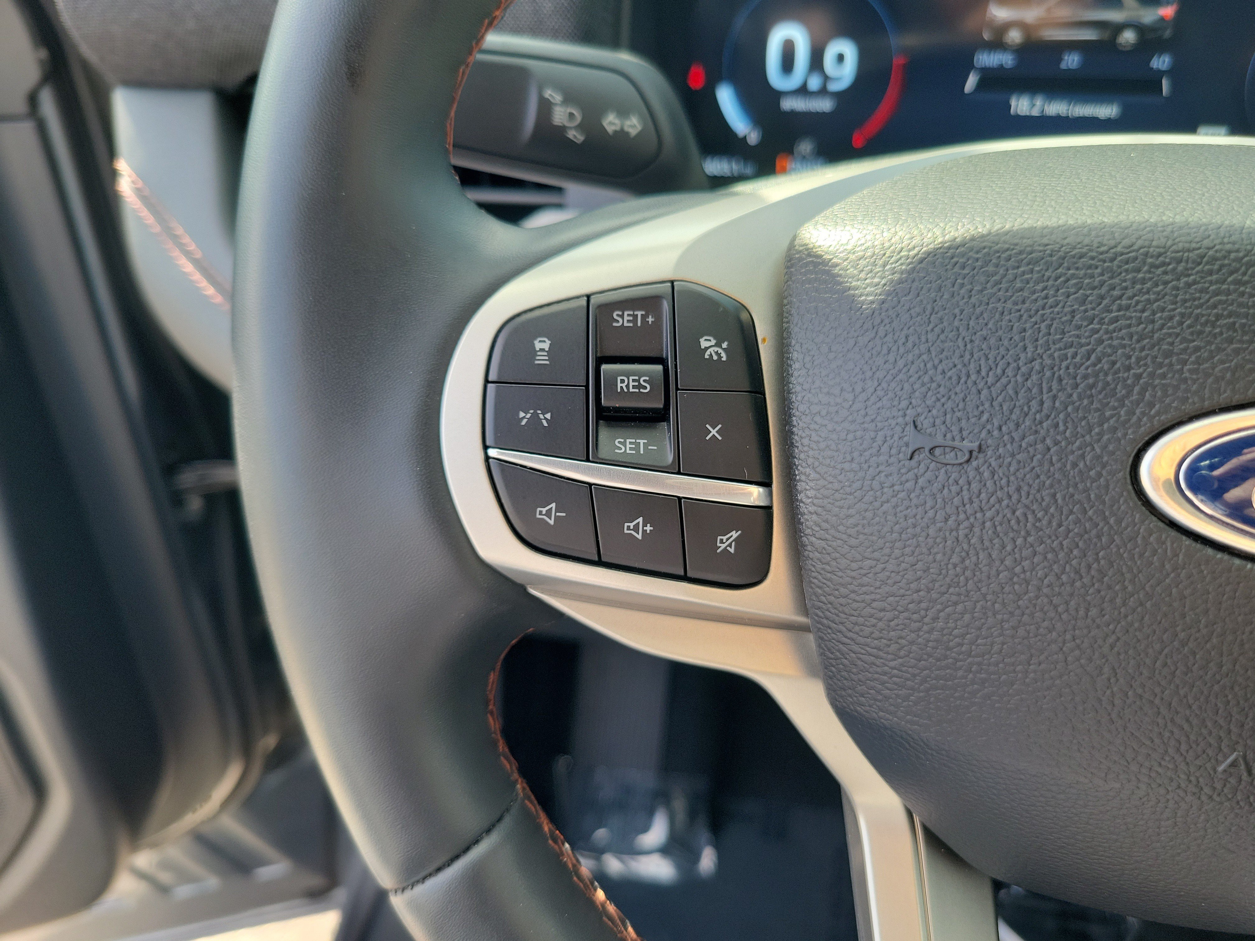Certified 2025 Ford Explorer Active w/ Active Comfort Package RWD image 23