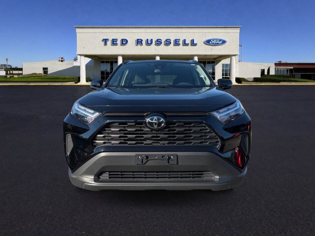 Used 2025 Toyota RAV4 XLE FWD image 28