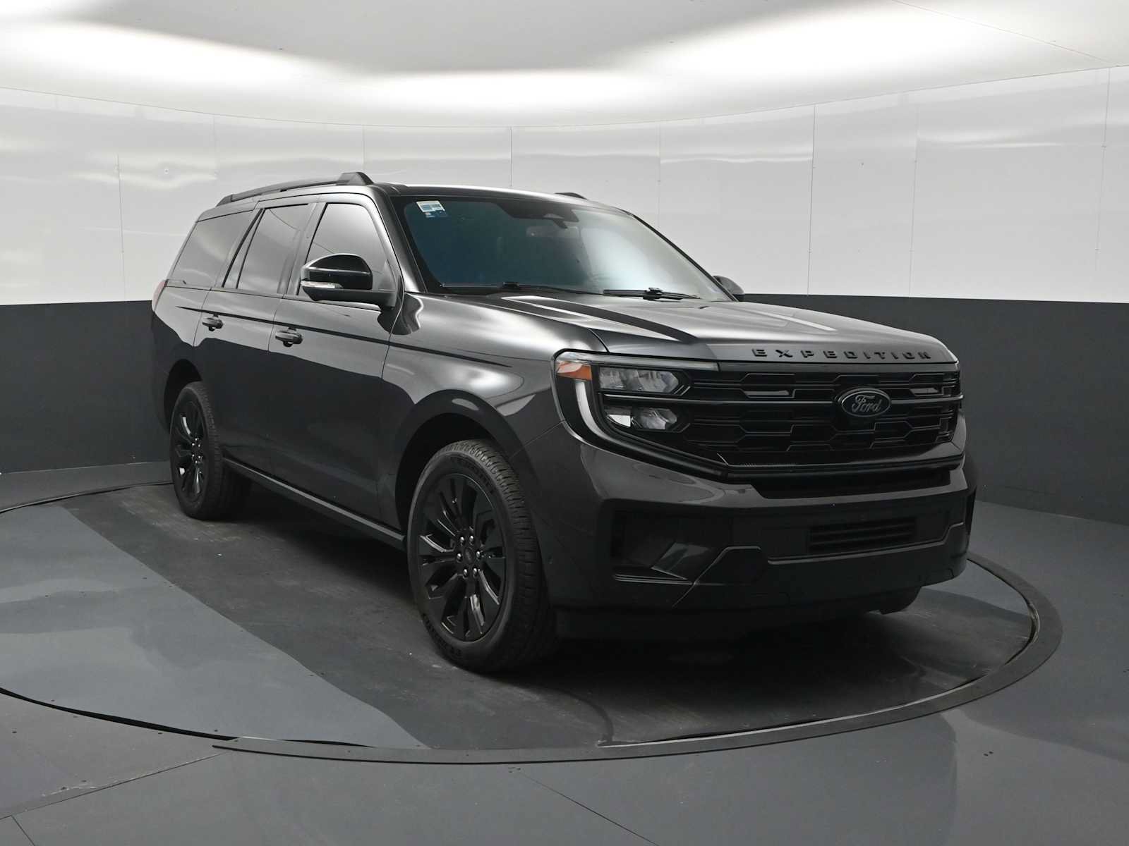 Certified 2025 Ford Expedition Platinum w/ Stealth Appearance Package AWD/4WD image 2