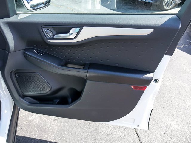 Certified 2020 Ford Escape SE Sport AWD/4WD image 33