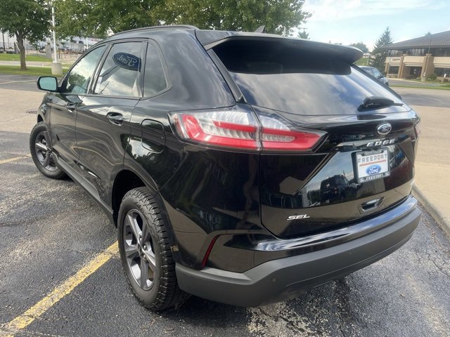 Certified 2024 Ford Edge SEL w/ Sport Appearance Package image 2