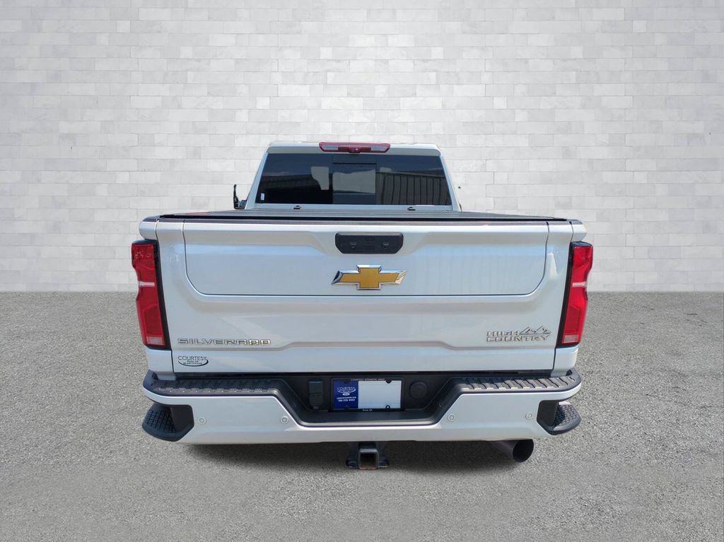 Used 2024 Chevrolet Silverado 3500 High Country w/ High Country Premium Package AWD/4WD image 6