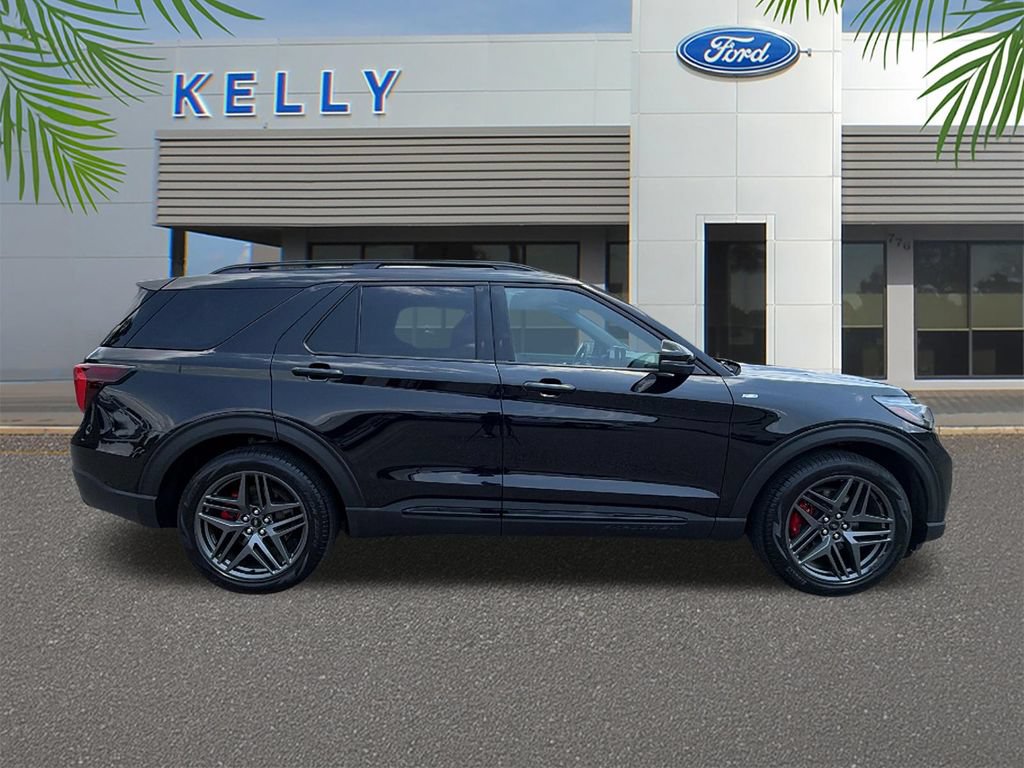 Certified 2026 Ford Explorer ST-Line w/ ST-Line Street Pack RWD image 6