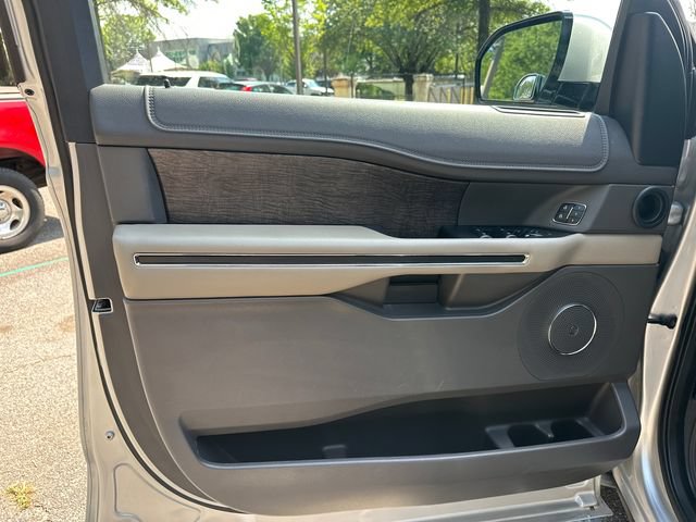 Certified 2018 Ford Expedition Limited w/ Equipment Group 301A AWD/4WD image 12