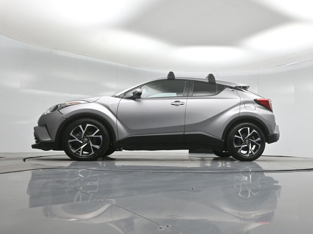 Used 2018 Toyota C-HR XLE image 49