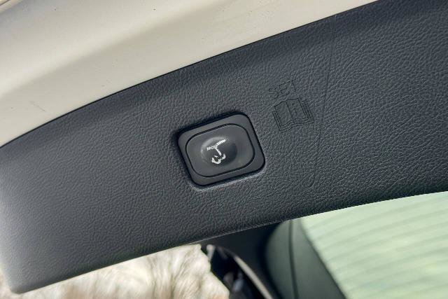 Certified 2022 Ford Edge Titanium AWD/4WD image 15