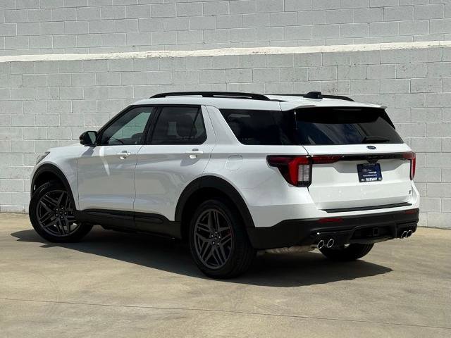 Certified 2025 Ford Explorer ST AWD/4WD image 4