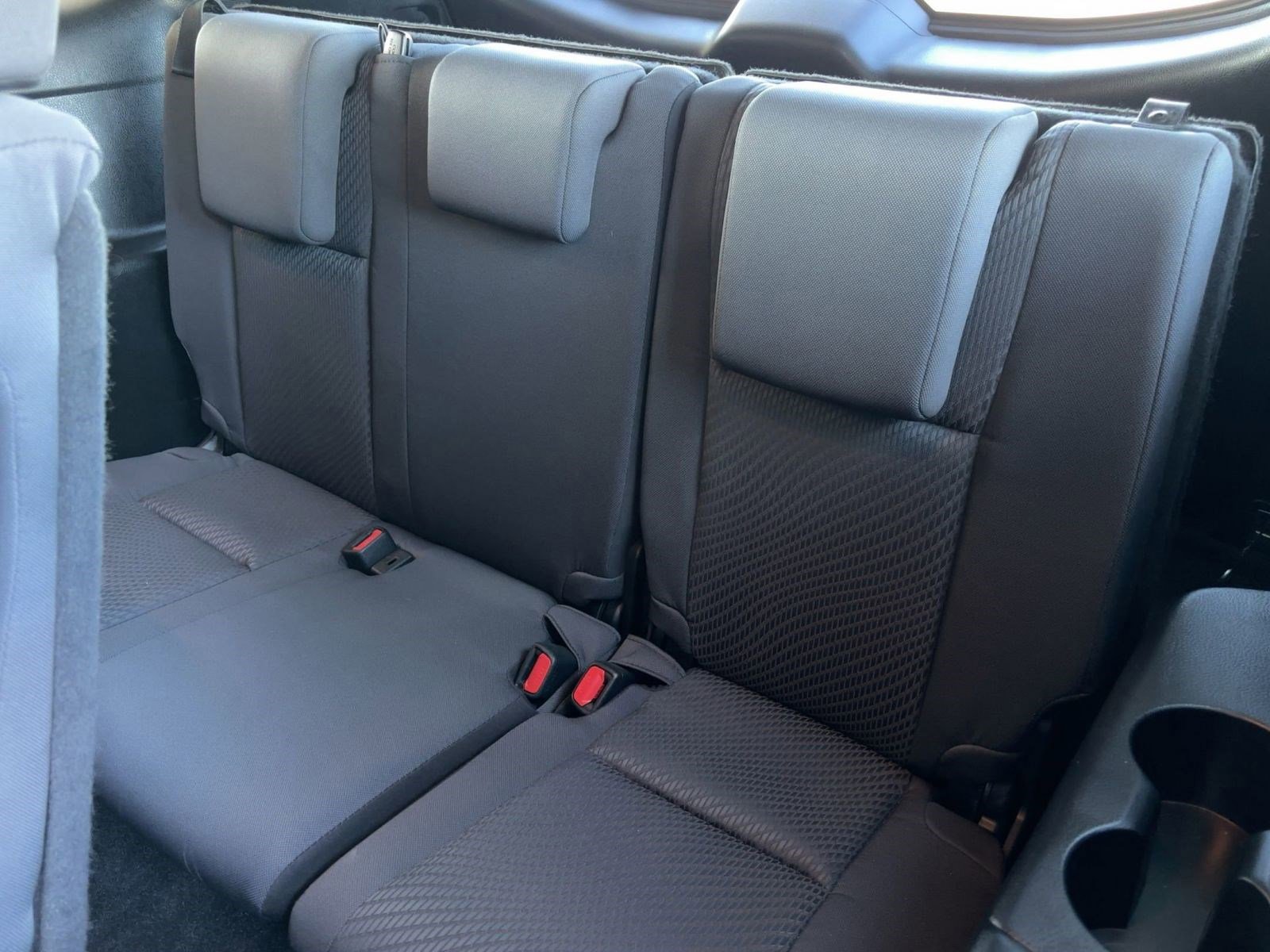 Used 2019 Toyota Highlander LE image 33