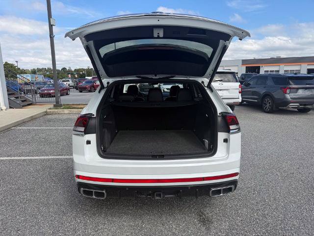 Used 2024 Volkswagen Atlas Cross Sport SEL R-Line AWD/4WD image 9