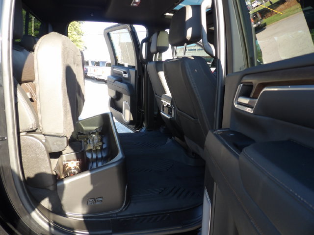 Used 2025 Chevrolet Silverado 3500 High Country w/ High Country Premium Package AWD/4WD image 31