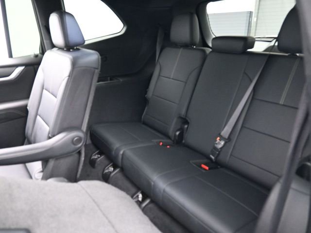 Used 2024 GMC Acadia Elevation image 26