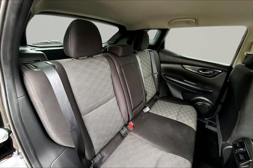 Used 2019 Nissan Rogue Sport SV w/ Technology Package FWD image 27