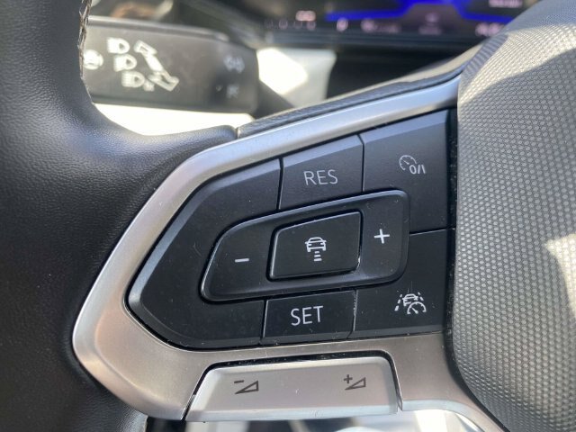Used 2025 Volkswagen Taos S FWD image 19