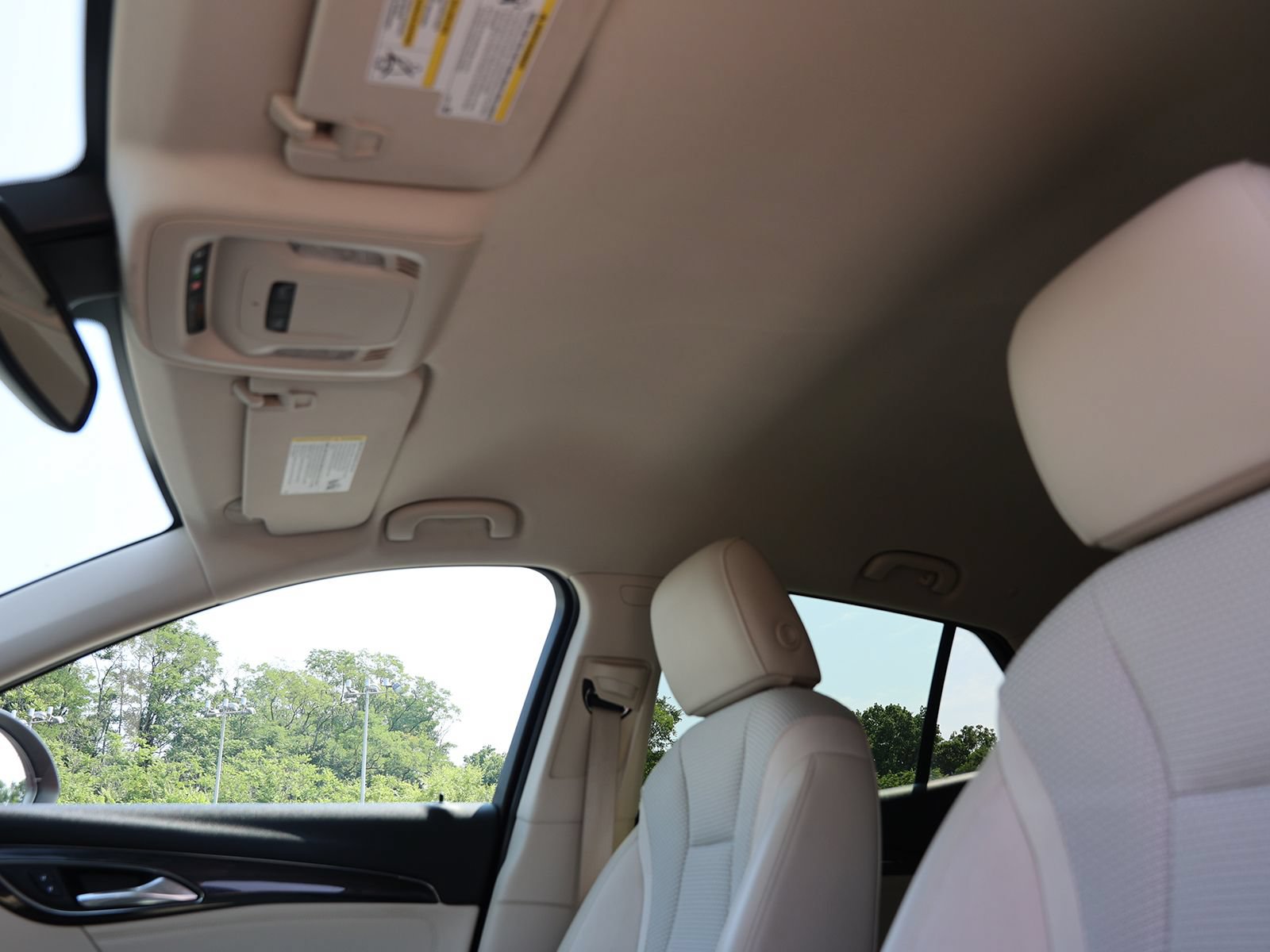 Used 2022 Buick Envision Preferred AWD/4WD image 20