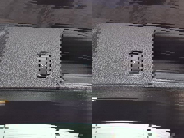 Certified 2024 Ford Escape ST-Line w/ Tech Pack #1 image 21