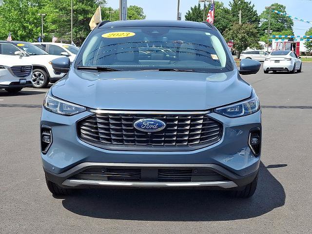 Certified 2023 Ford Escape Platinum AWD/4WD image 2