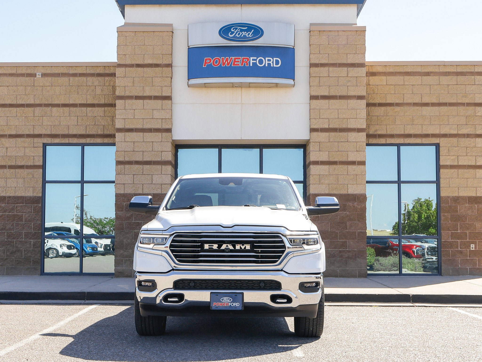 Used 2023 RAM 1500 Limited AWD/4WD image 3