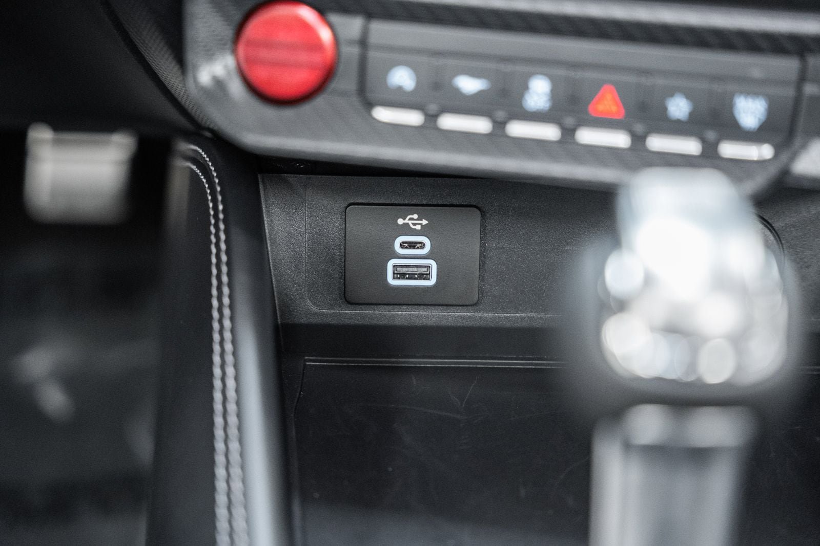 Certified 2025 Ford Mustang GT Premium RWD image 34