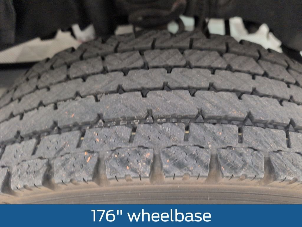 Certified 2022 Ford F450 Platinum w/ FX4 Off-Road Package image 21