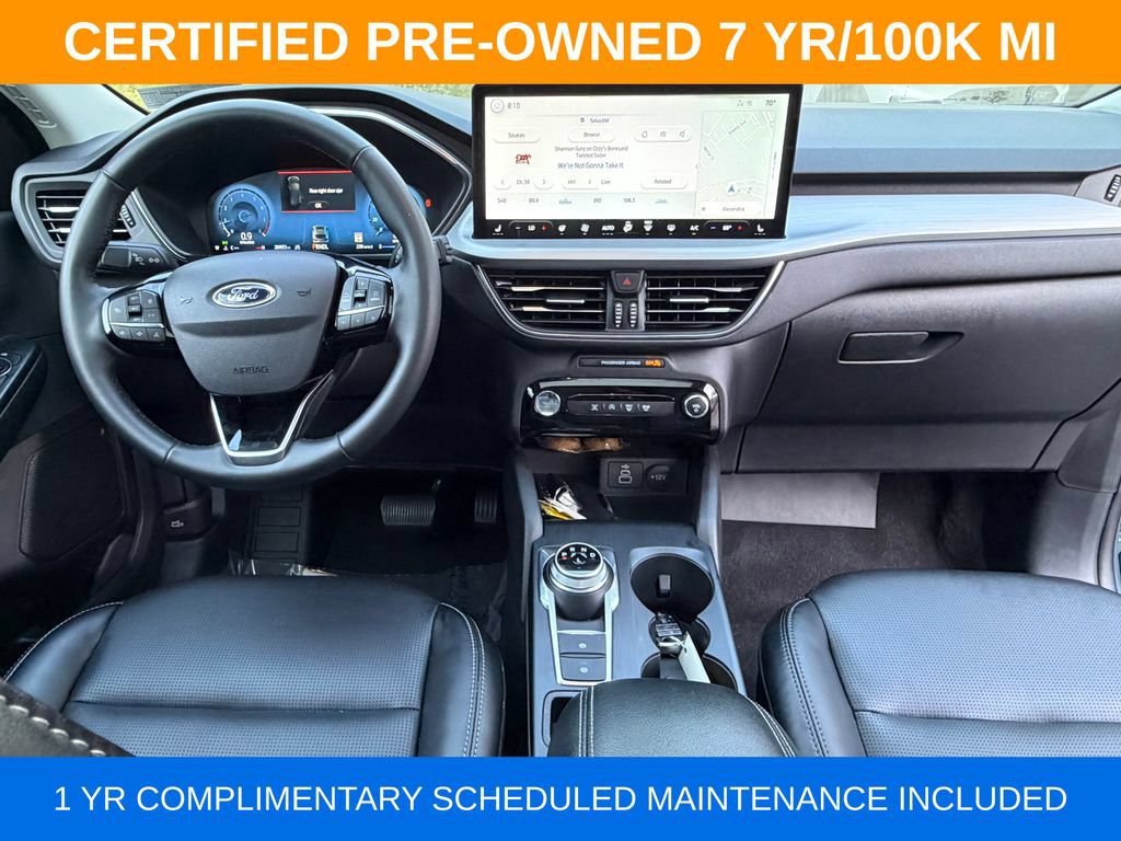 Certified 2025 Ford Escape Platinum AWD/4WD image 12