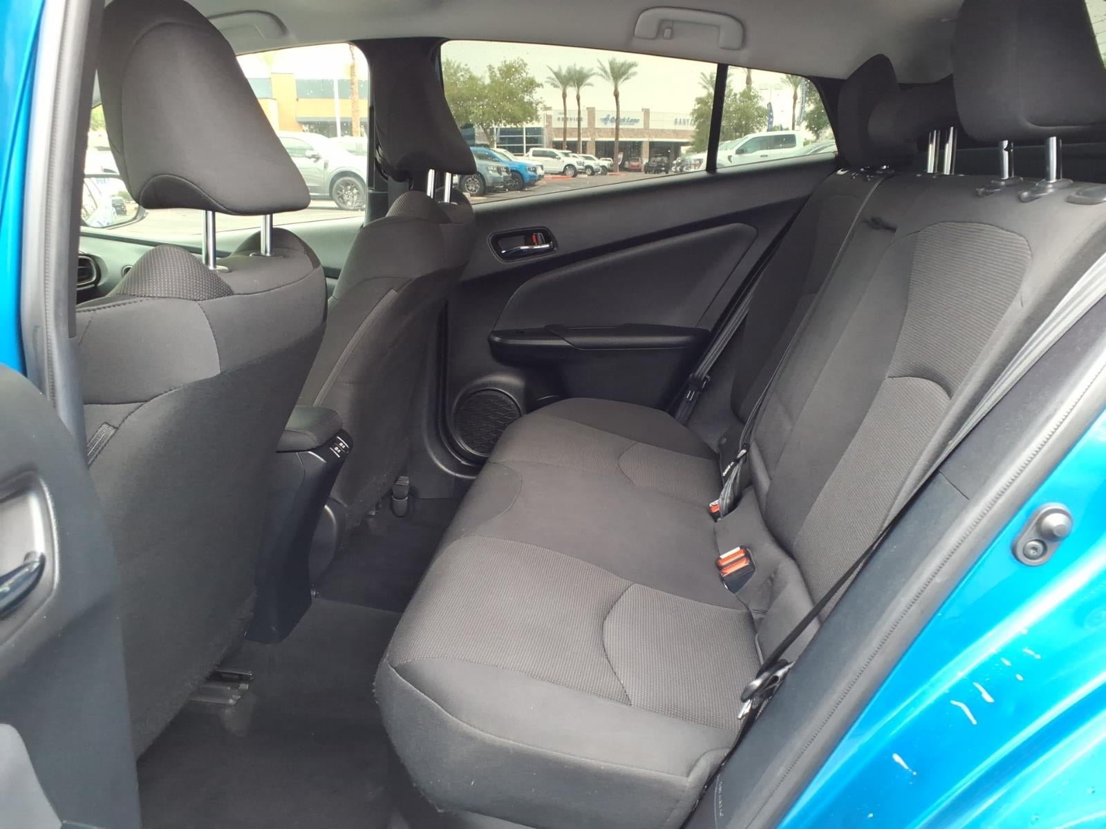 Used 2021 Toyota Prius L Eco FWD image 17