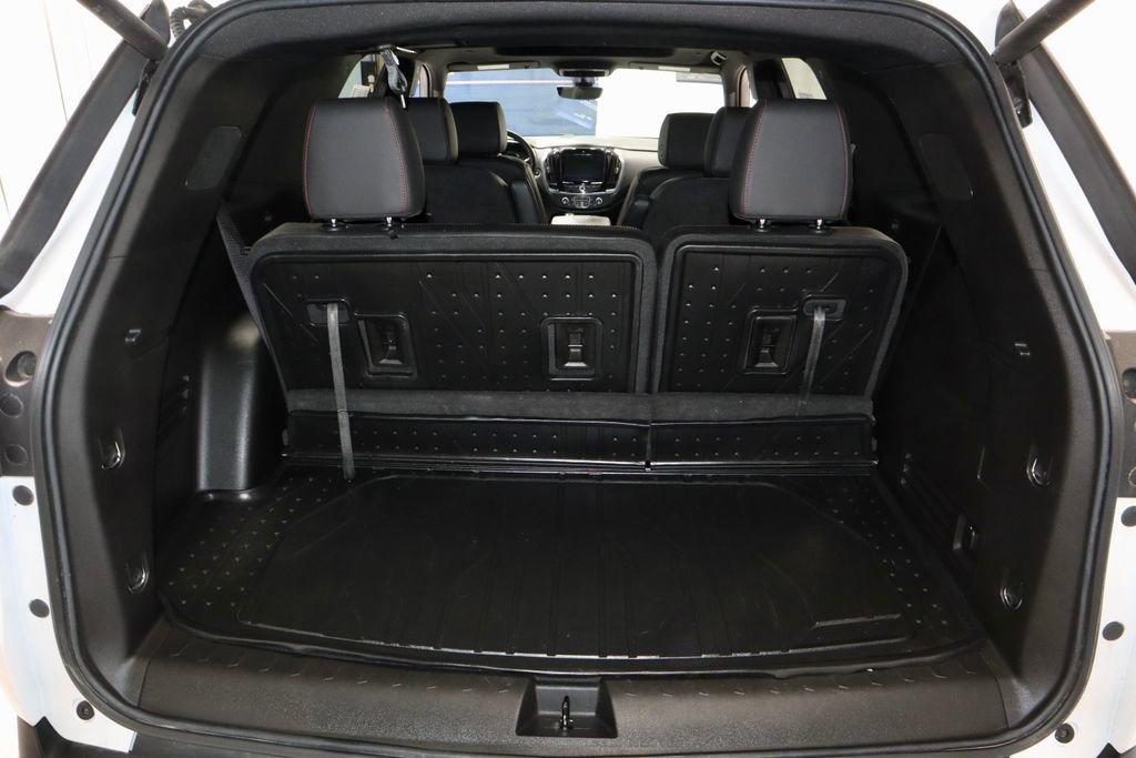 Used 2023 Chevrolet Traverse RS w/ LPO, Floor Liner Package AWD/4WD image 15