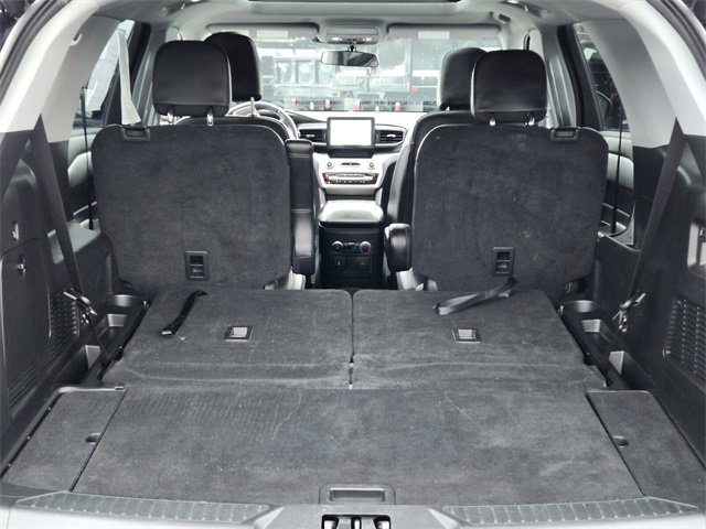 Certified 2022 Ford Explorer XLT w/ Equipment Group 202A image 33