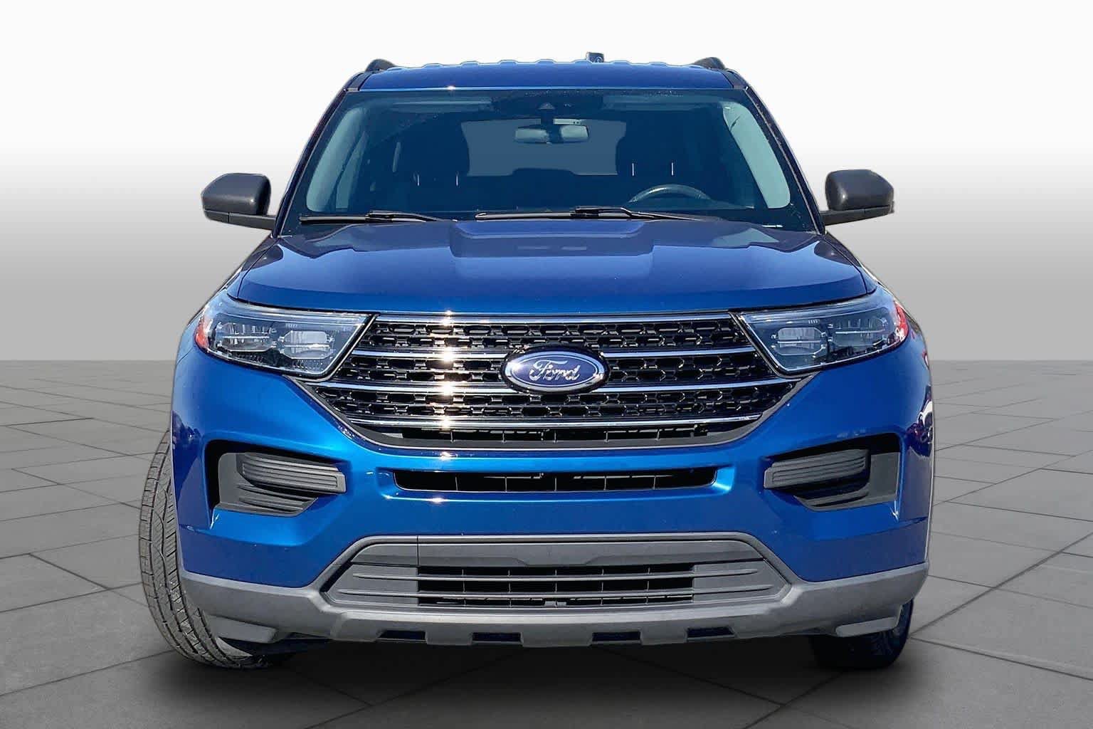 Certified 2021 Ford Explorer XLT RWD image 4