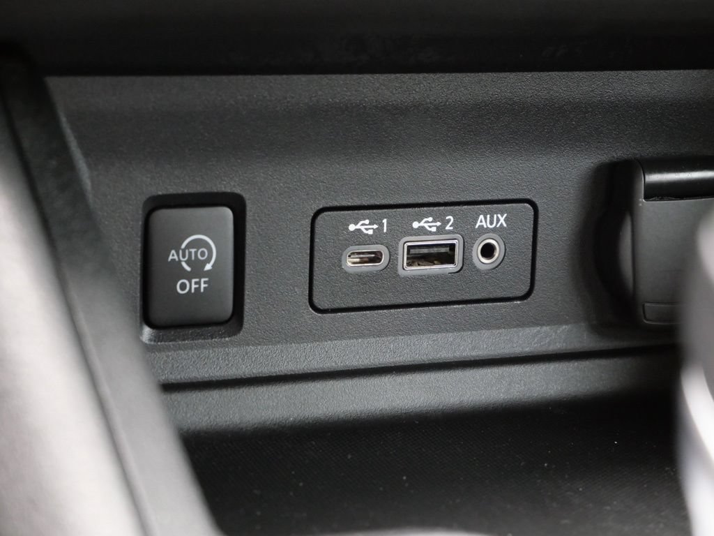 Used 2024 Nissan Sentra SR w/ Trunk Package FWD image 22