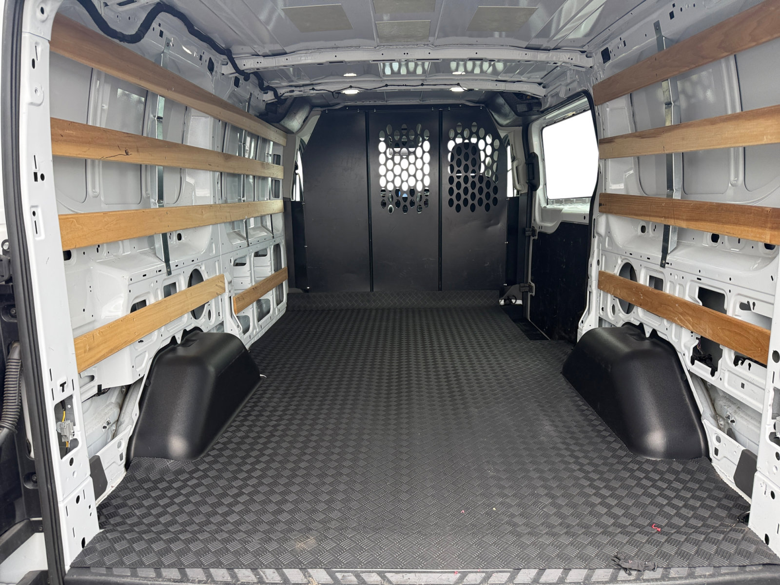 Certified 2025 Ford Transit 250 Low Roof w/ Exterior Upgrade Package RWD image 17