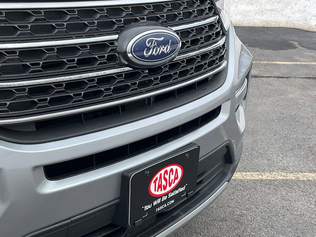 Certified 2022 Ford Explorer XLT w/ Equipment Group 202A image 22