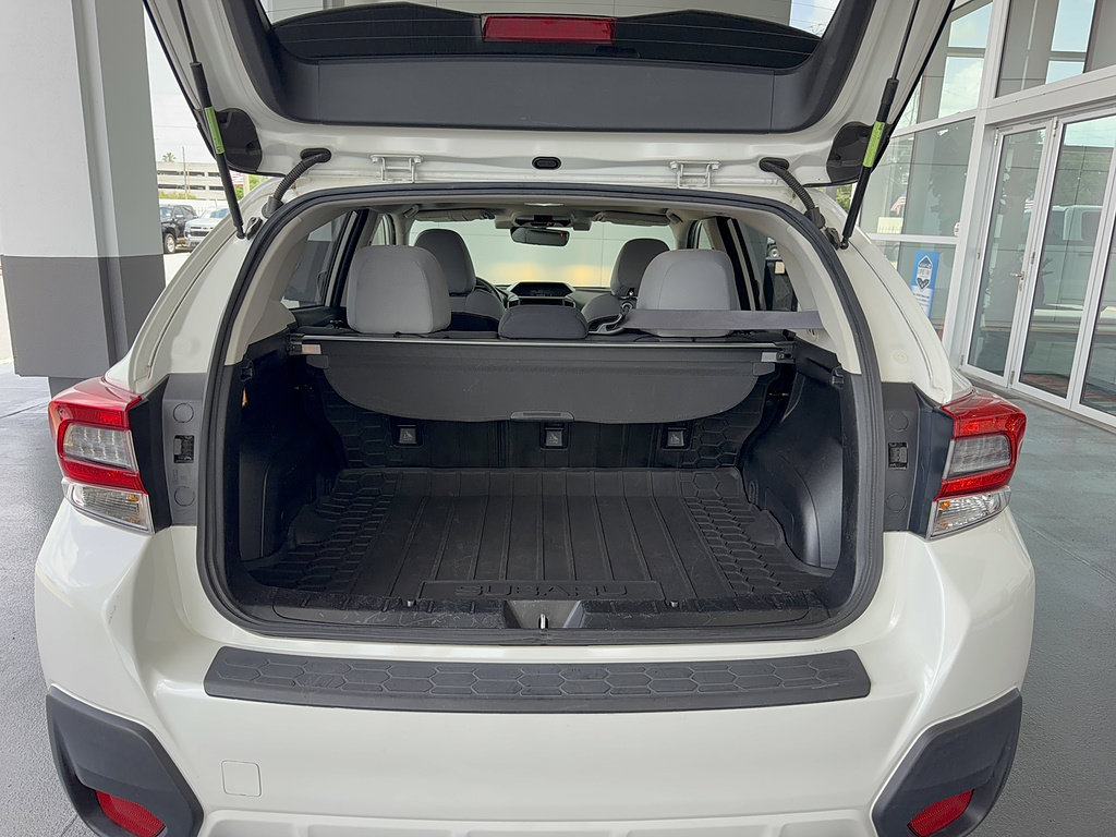 Used 2020 Subaru Crosstrek 2.0i Premium w/ Moonroof Package 2 AWD/4WD image 7