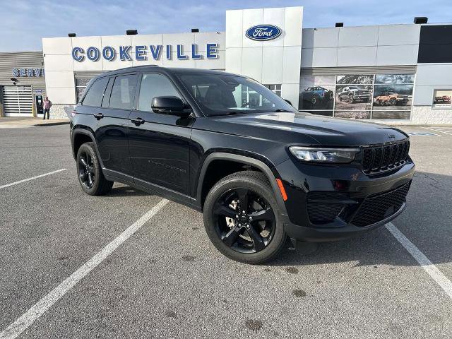 Used 2023 Jeep Grand Cherokee Altitude AWD/4WD image 1