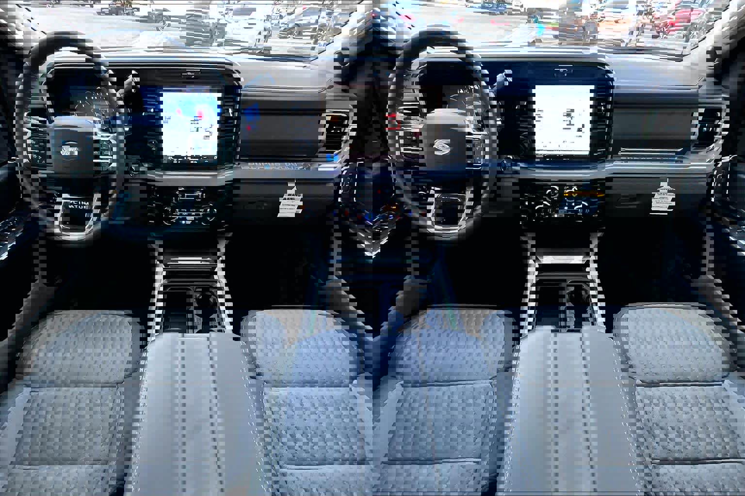 Certified 2025 Ford F250 Platinum w/ Platinum Plus Package image 16